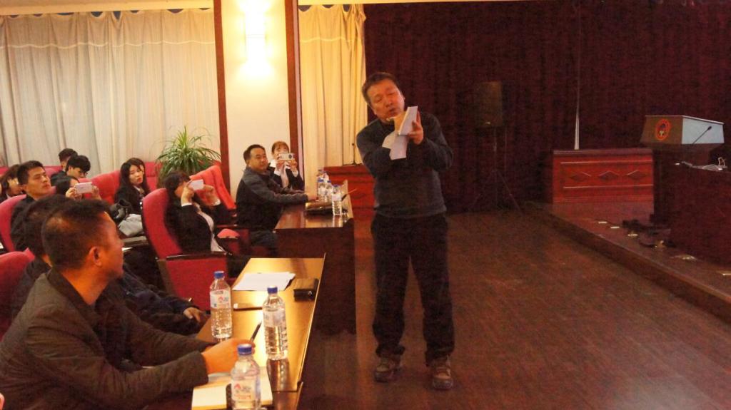 蔡教授与台下学员交流互动