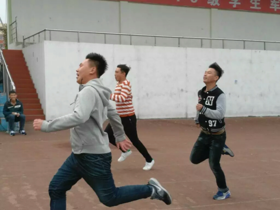 带班学长赛跑